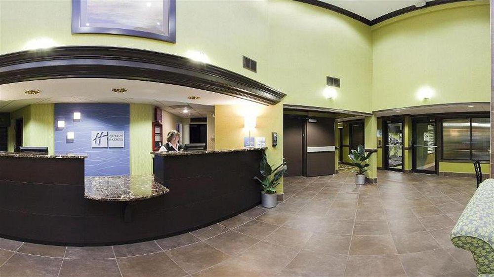 Holiday Inn Express Hotel & Suites Madison By Ihg Exteriér fotografie