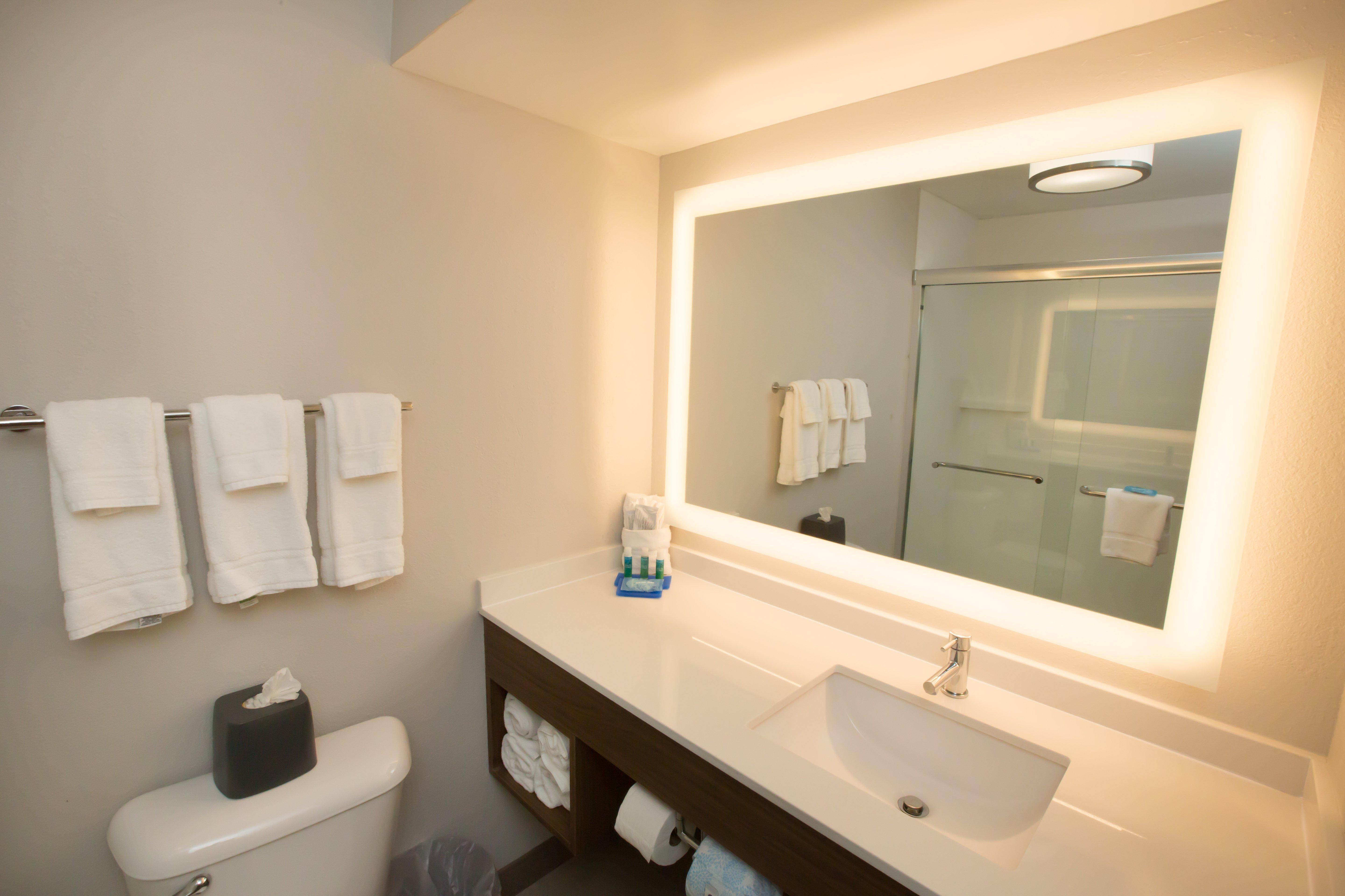 Holiday Inn Express Hotel & Suites Madison By Ihg Exteriér fotografie