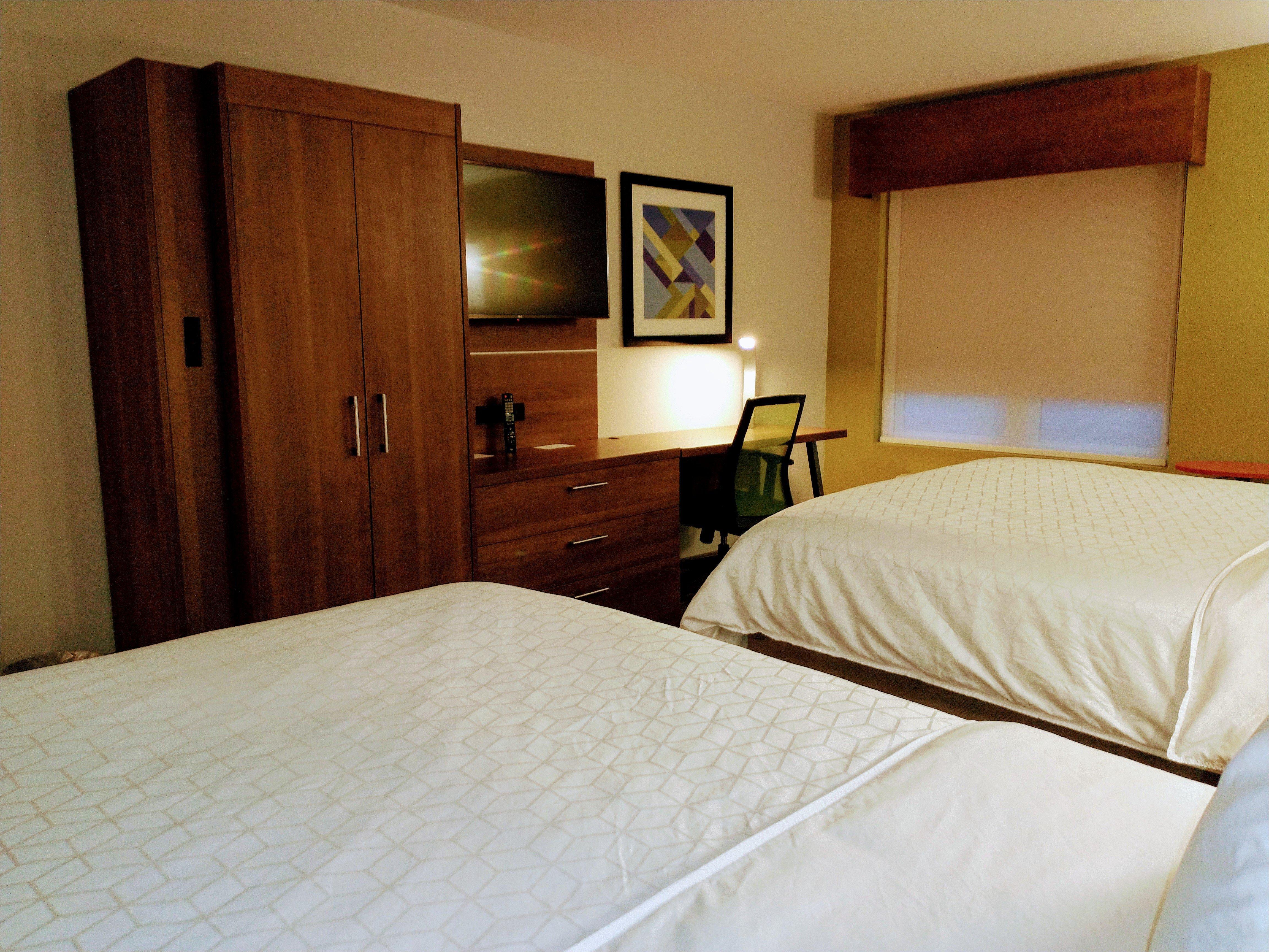 Holiday Inn Express Hotel & Suites Madison By Ihg Exteriér fotografie