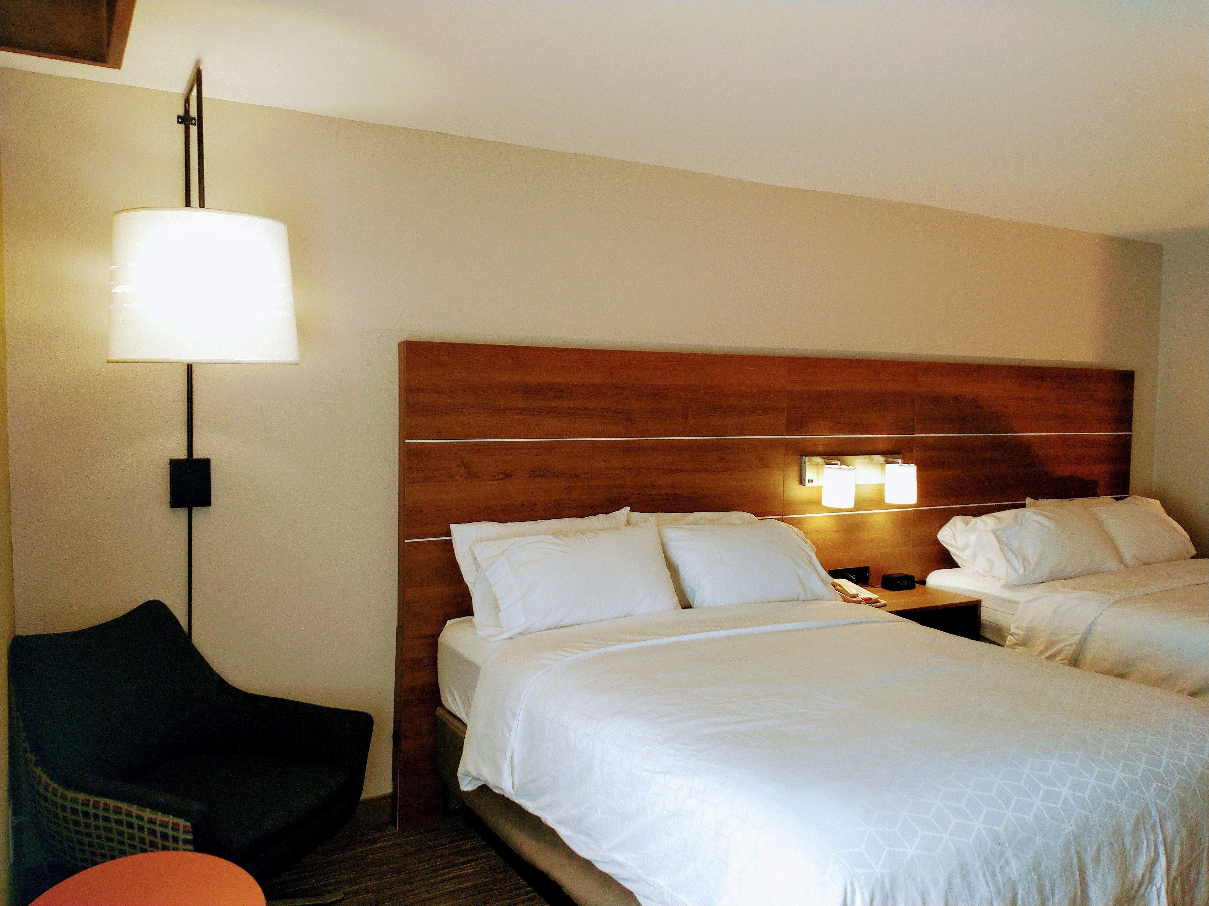 Holiday Inn Express Hotel & Suites Madison By Ihg Exteriér fotografie
